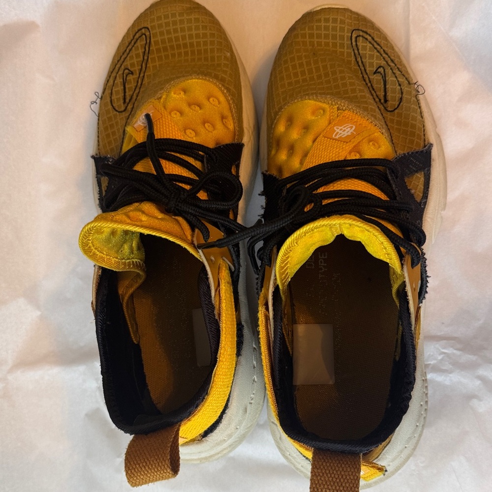 Nike Yellow and Black Sneakers
